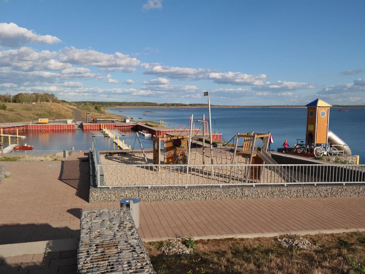 Ferienwohnung Seenland Grossraeschen Exteriör bild